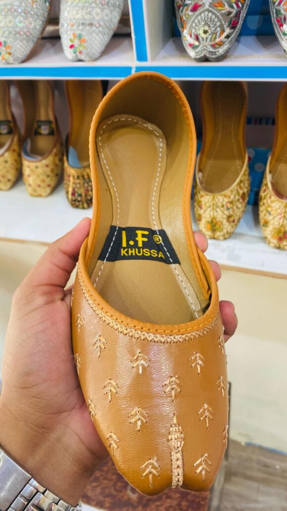 Ladies khussa handmade multani khussa